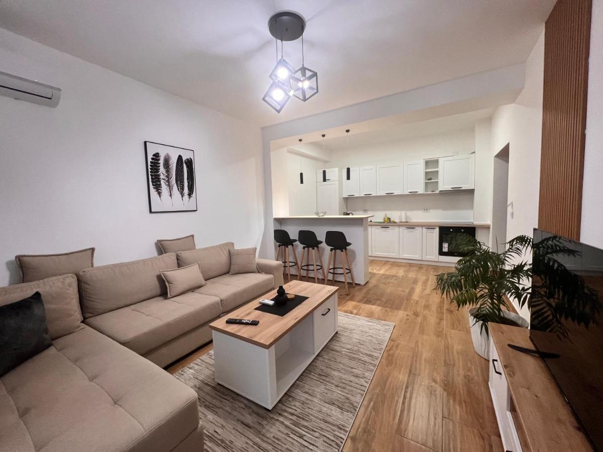 Nejra Apartment ウルツィニ エクステリア 写真